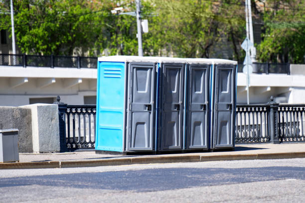Porta potty rental for outdoor events in Dundee, FL