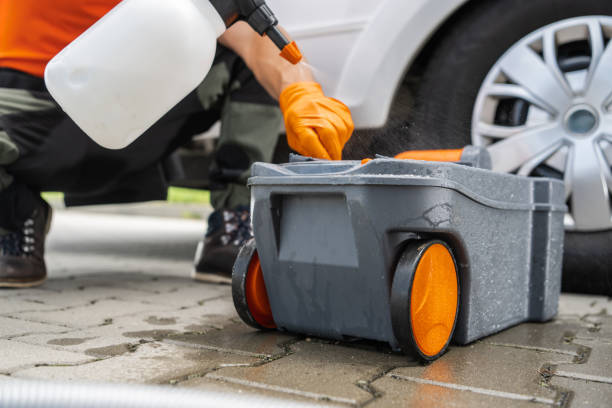 Portable Toilet Options We Offer in Dundee, FL