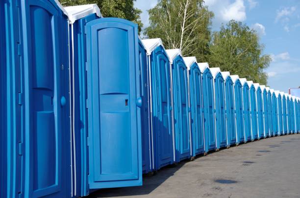 Best Construction site porta potty rental  in Dundee, FL